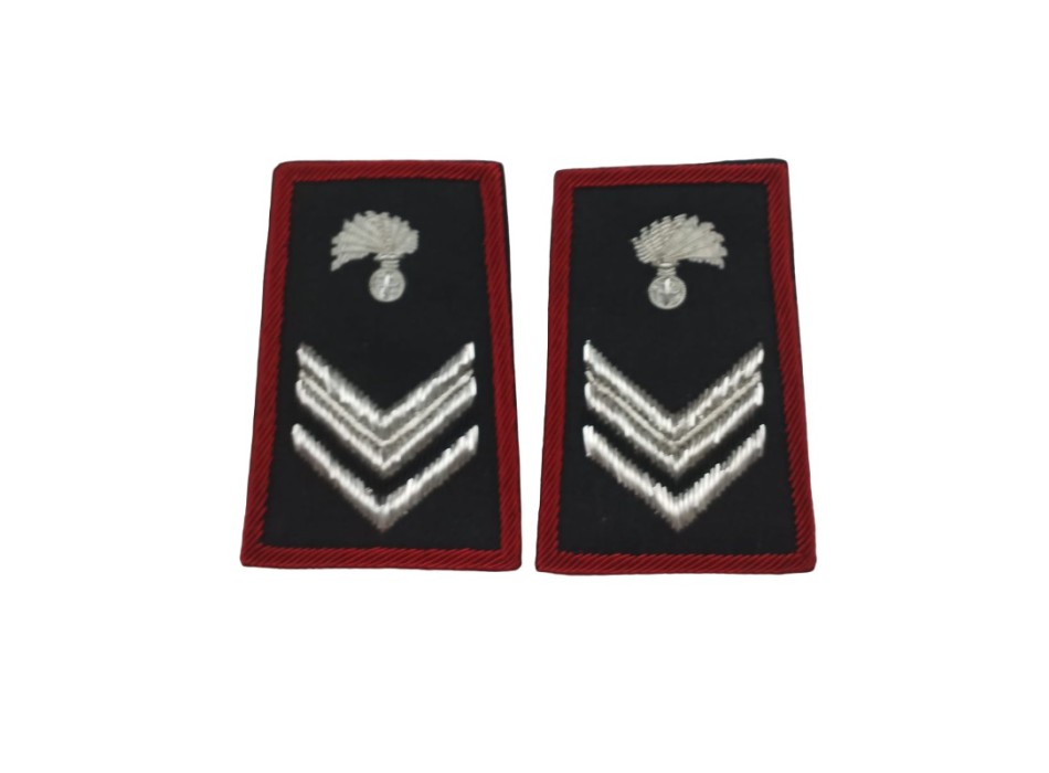 Gradi vice brigadiere carabiniere canuttiglia neri qs carabinieri Divisa Militare